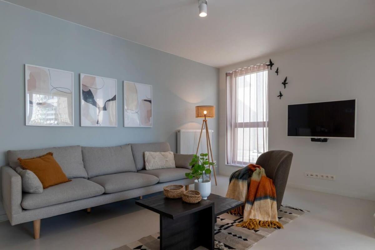 Huswell - Queen At Sea: Modern 2 Bedroom Apartement Остенде Экстерьер фото